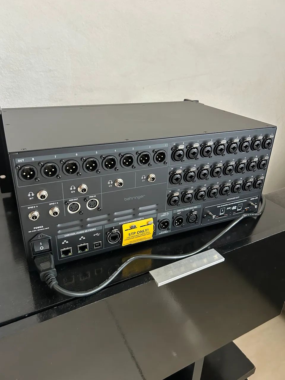 Behringer Wing Rack 48 canais nova - Foto 4
