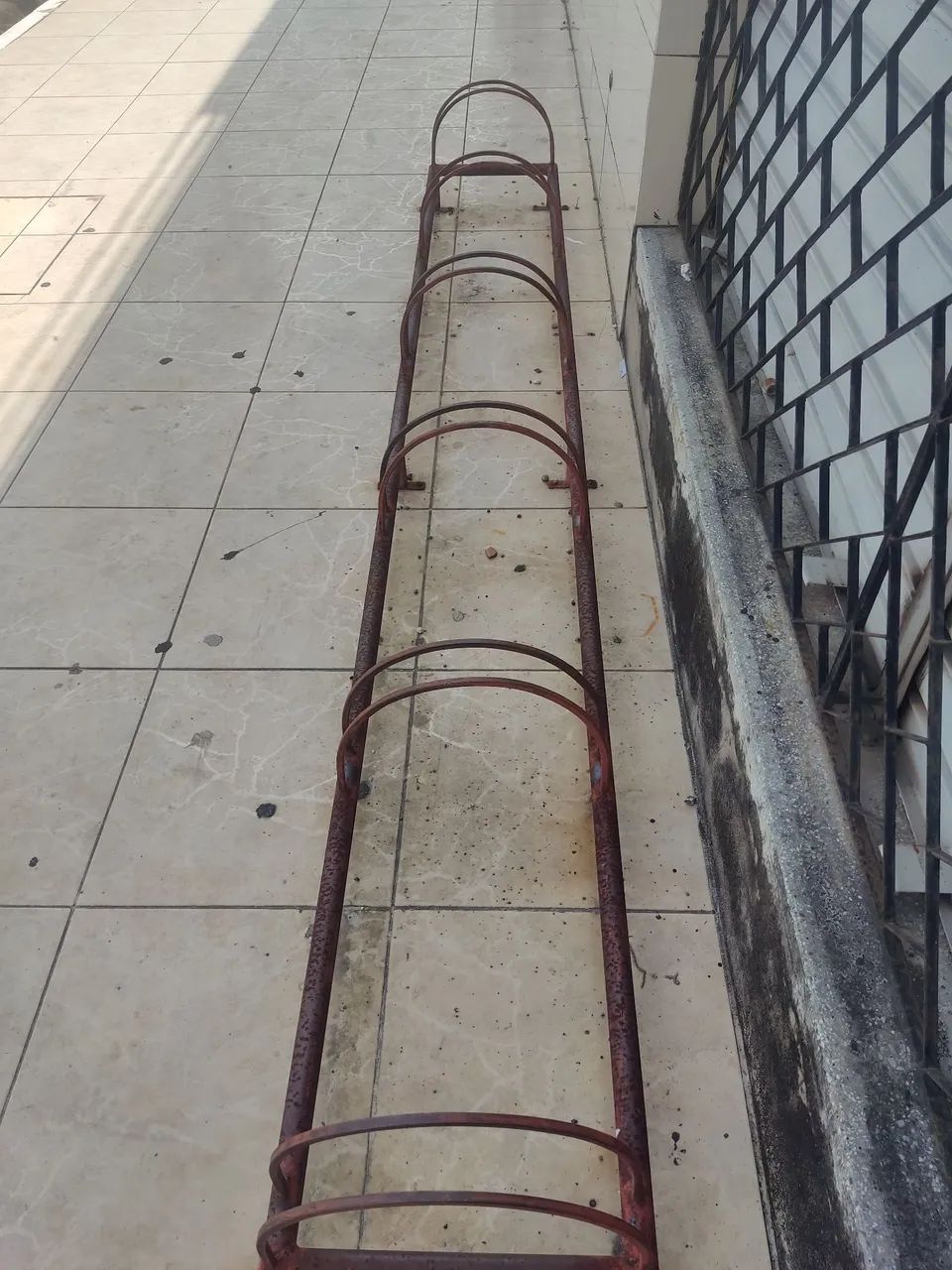 Vendo grades e bicicletário  - Foto 5