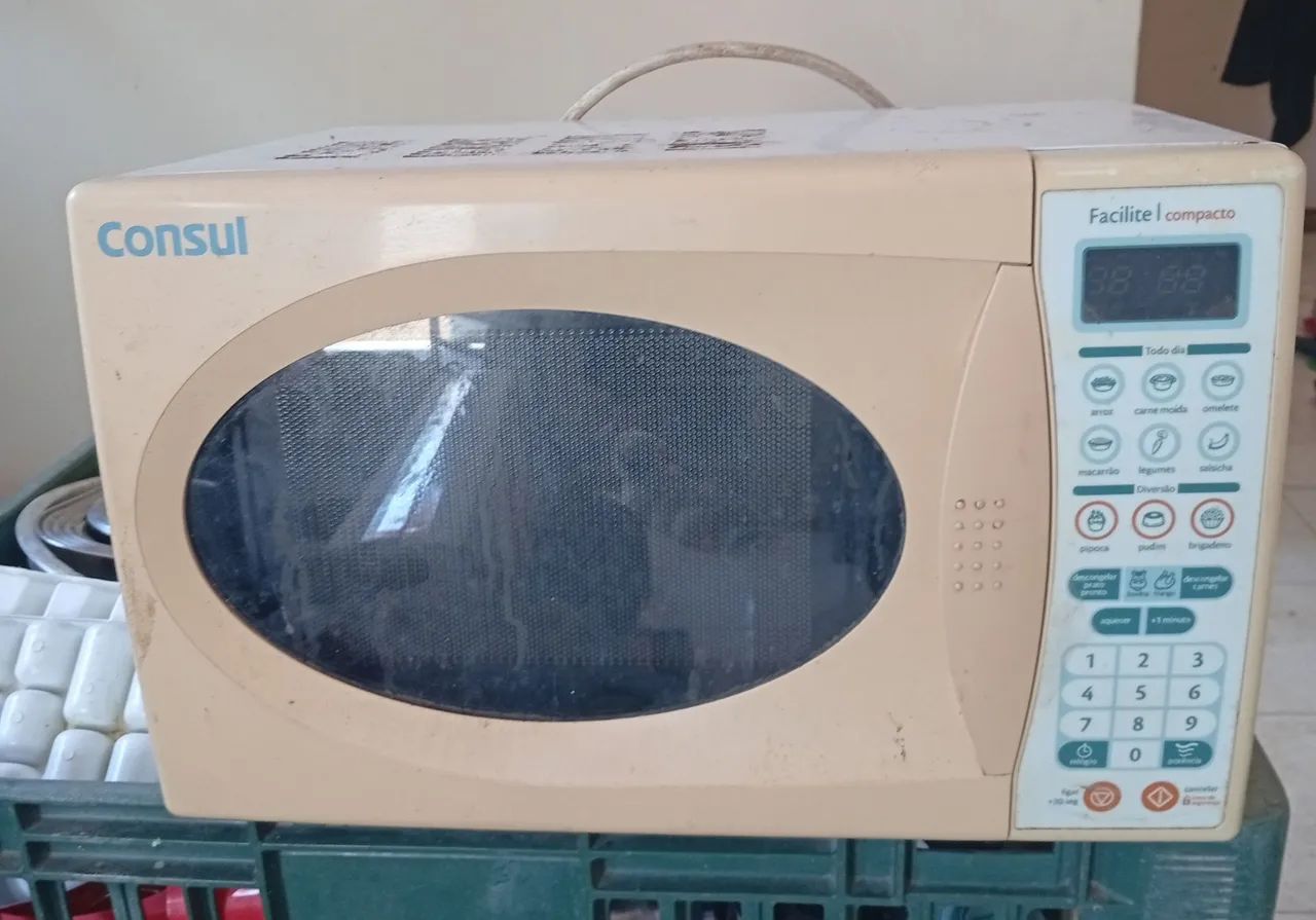 Vendo microondas com defeito 