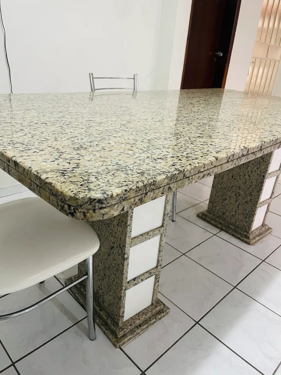 Mesa de jantar granito