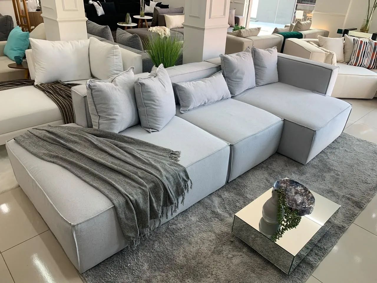 Sofá 3metros com chaise 