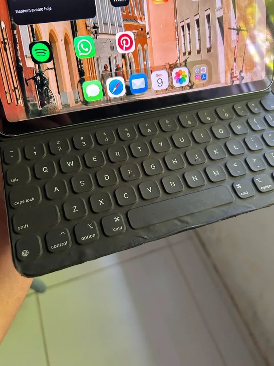 iPad Air 4 Wi-Fi 64GB + Magic Keyboard   - Foto 5