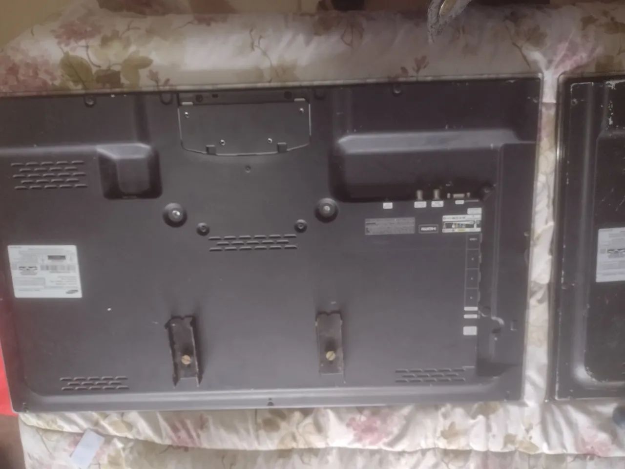 2 tvs Samsung 32 smart  - Foto 4