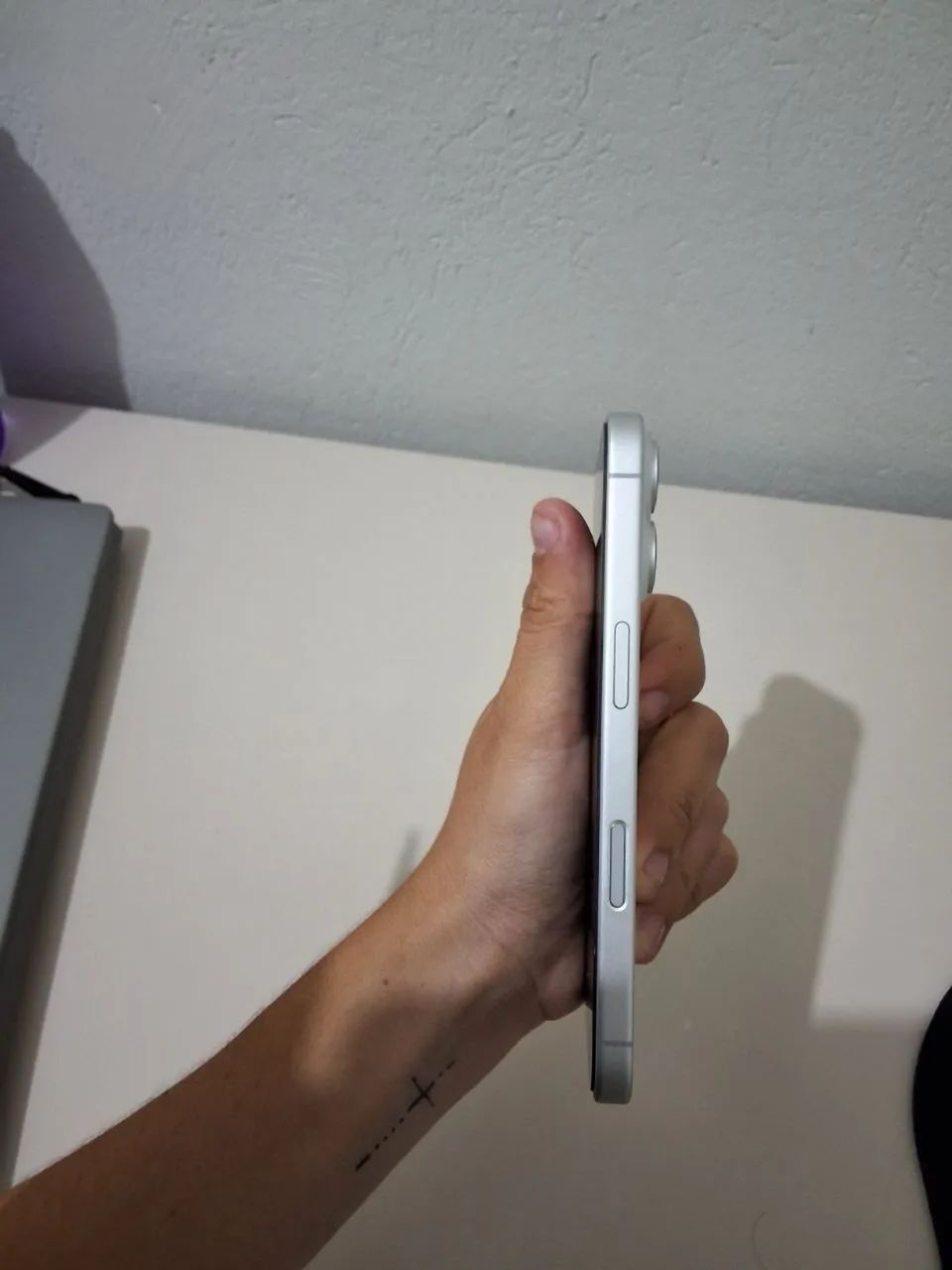 Vende-se iPhone 16  - Foto 2