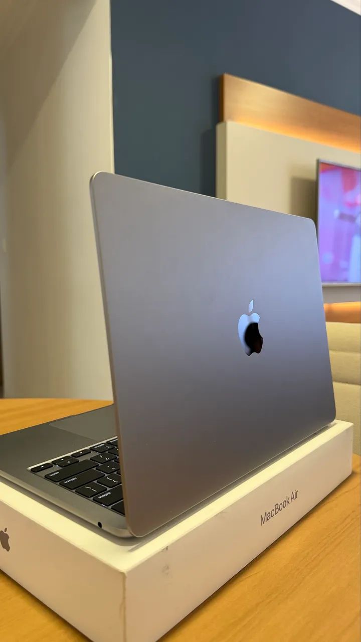 MacBook Air 13.6 - M1 Space Gray, de 256GB - 8GB, Seminovo 87