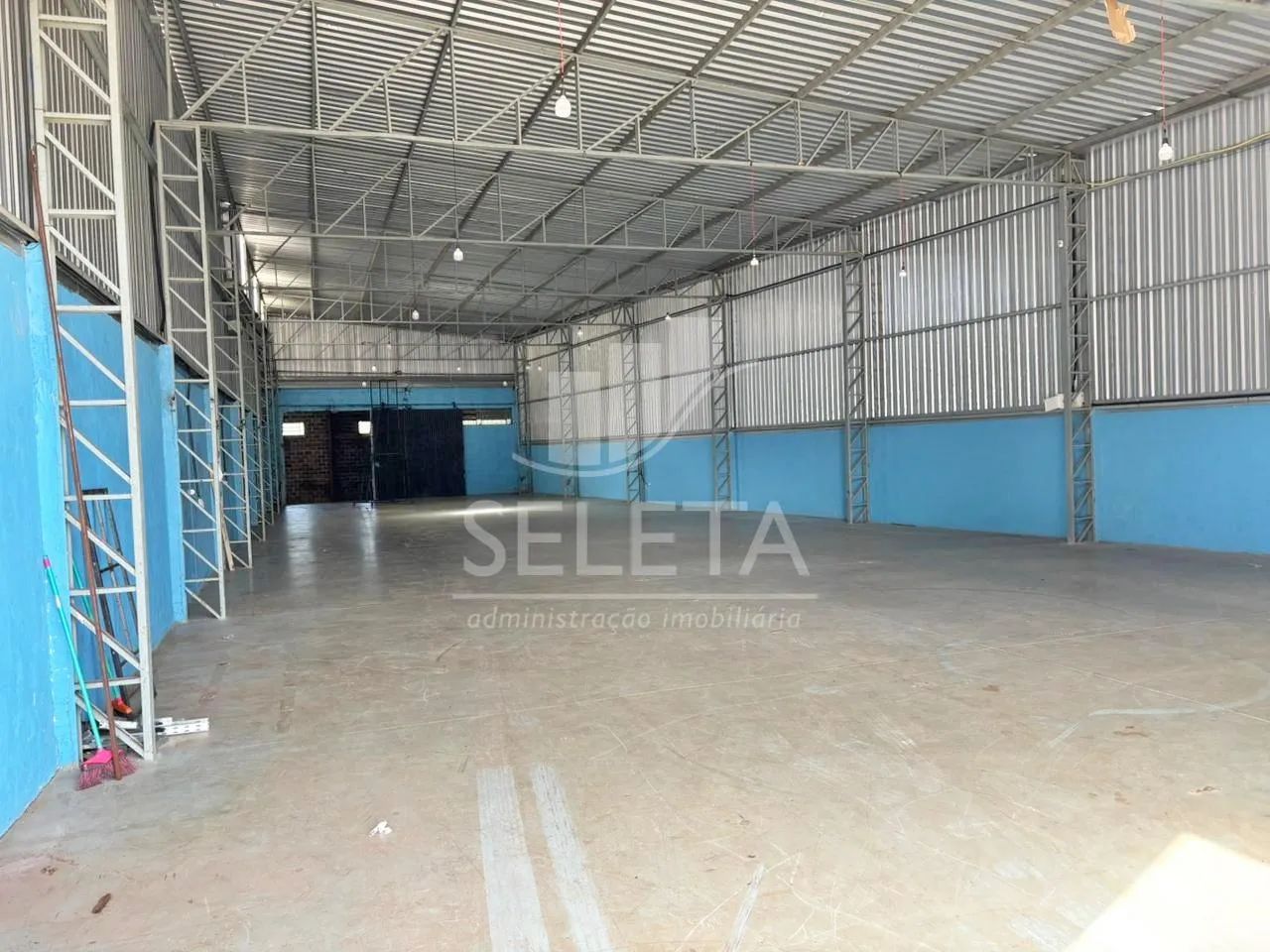 Barracão, Centro, CORBELIA - PR - Foto 4