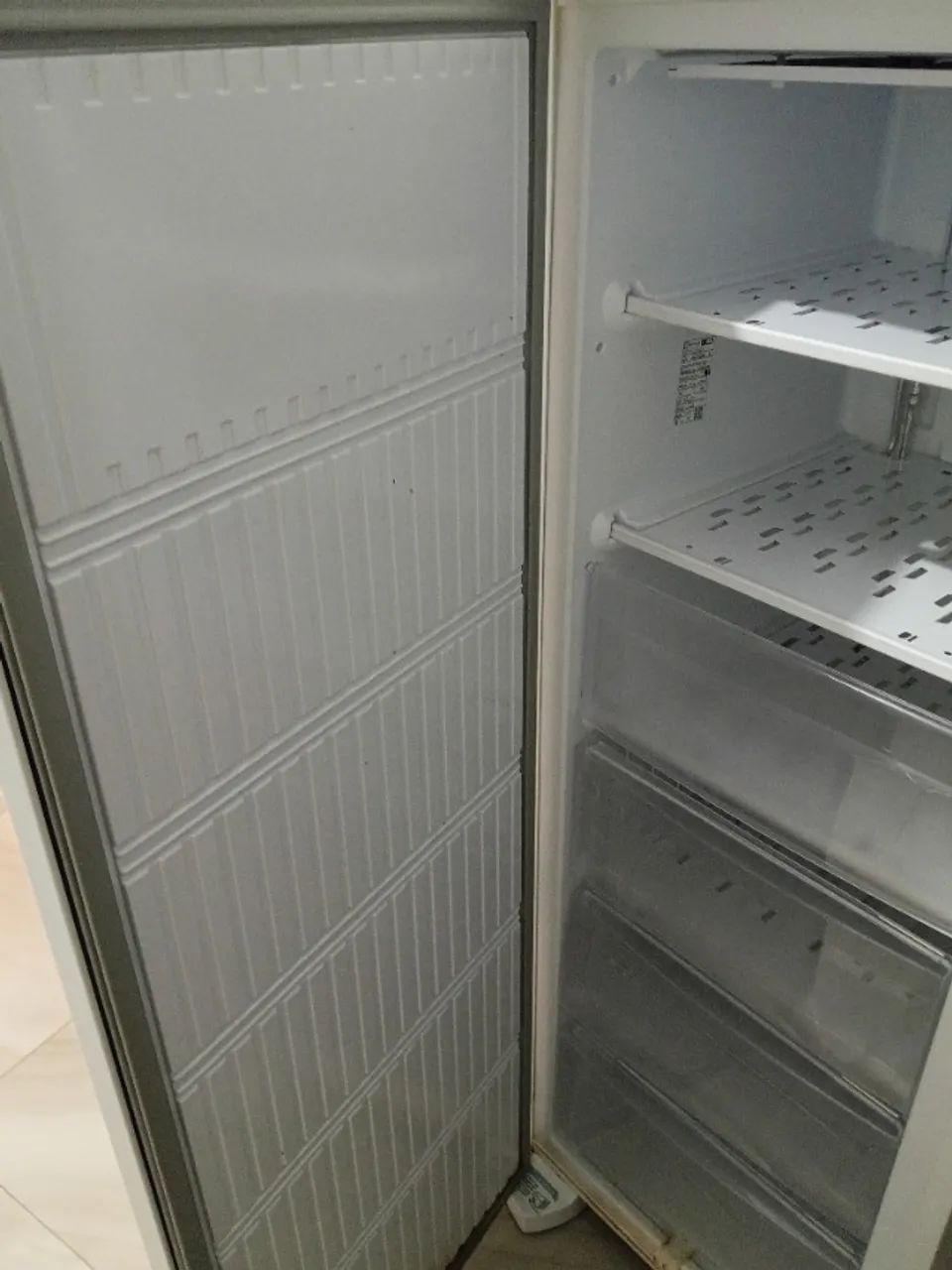 Freezer Eletrolux com defeito  - Foto 5