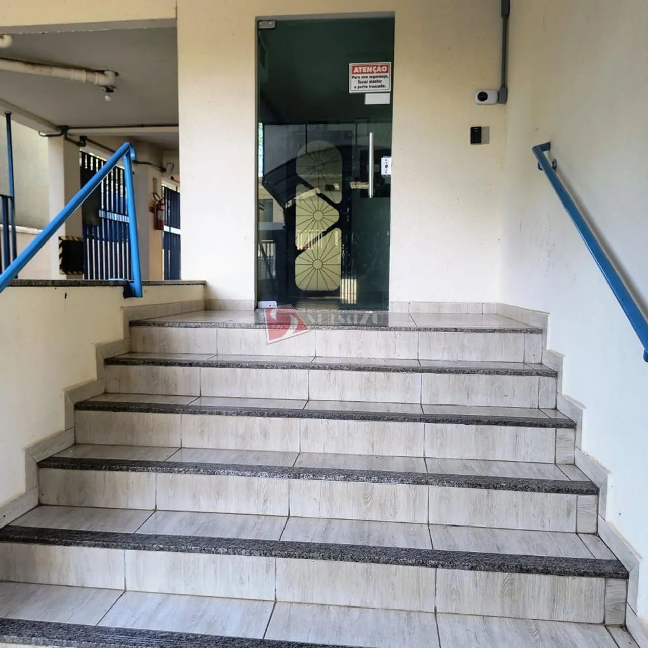 Apartamento à venda em Maringá, Zona 07, com 1 quarto, com 54.4 m², Edifício Vanessa - Foto 4