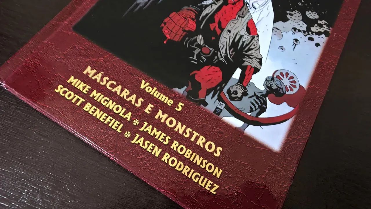 Hellboy - Edição Histórica Vol. 5 - Máscaras e Monstros - HQ Mythos - Foto 4