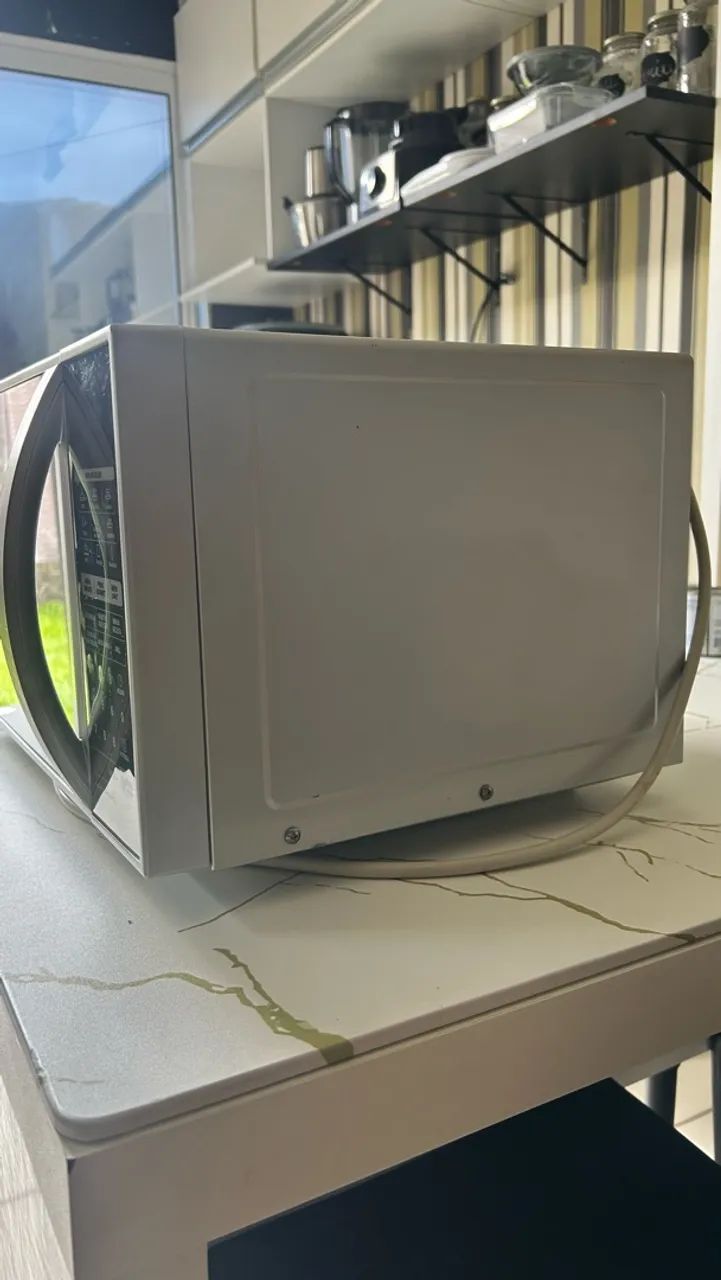 Microondas 32 litros espelhado - Foto 4