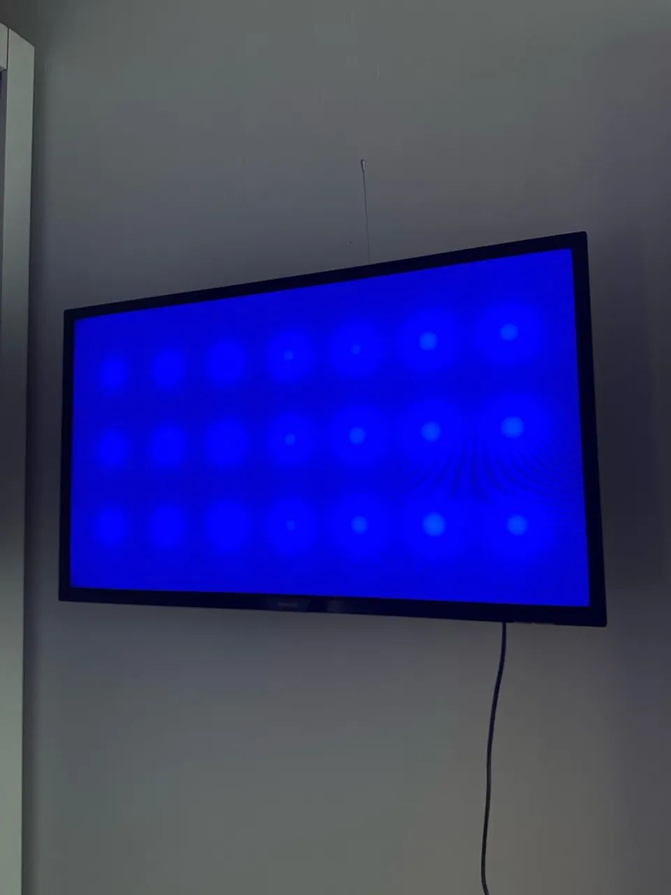TV Philips 32 polegadas (alguns LEDs com defeito, porém funcionando normalmente)  - Foto 3