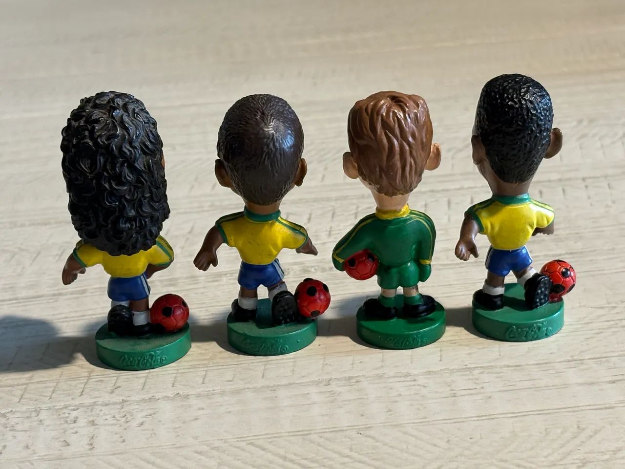 Coleção Mini Craques da Coca Cola para Copa de 1998 - 4 bonecos - Foto 2