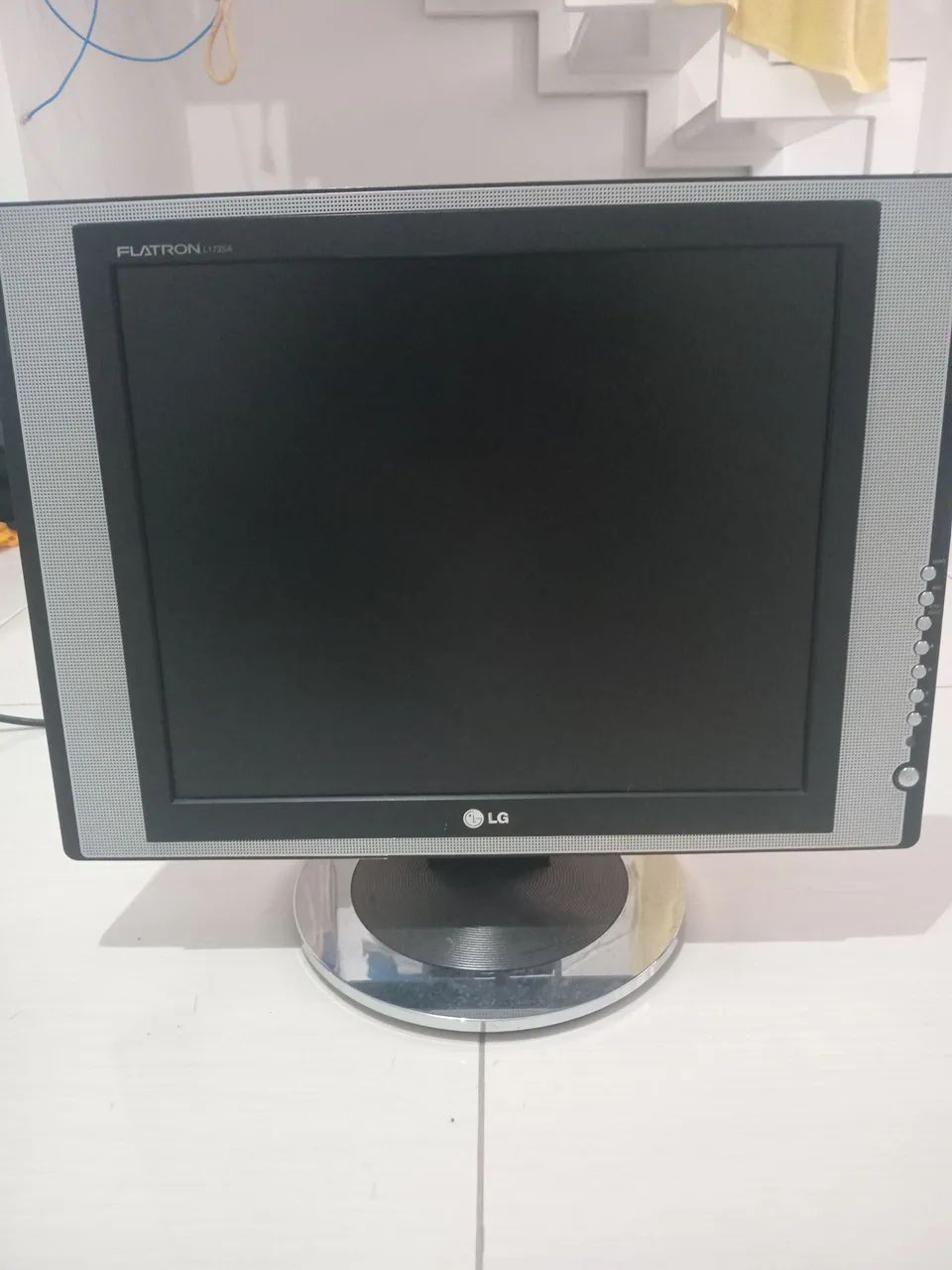 Vendo - Monitor computador LG Flatron modelo L173SA em perfeito estado - 17 polegadas  - Foto 3