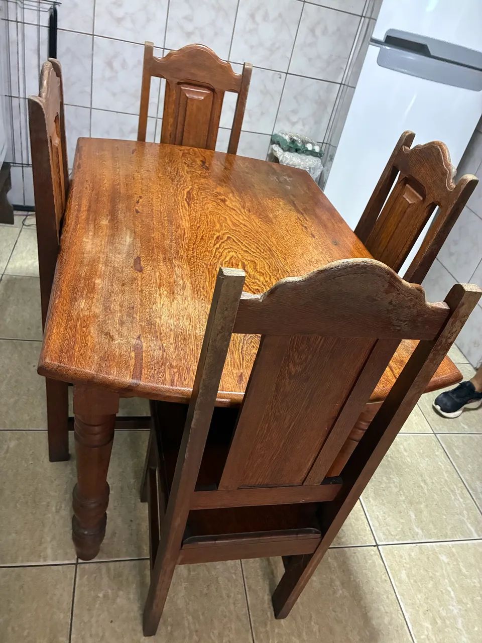 Mesa com cadeiras 4 lugares de Angelim  - Foto 5
