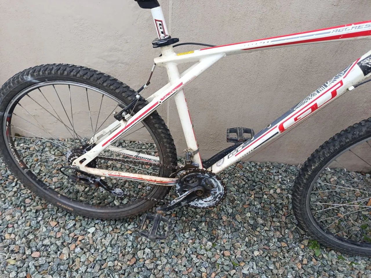 Bicicleta GT ARO 26 21 MARCHAS  - Foto 3