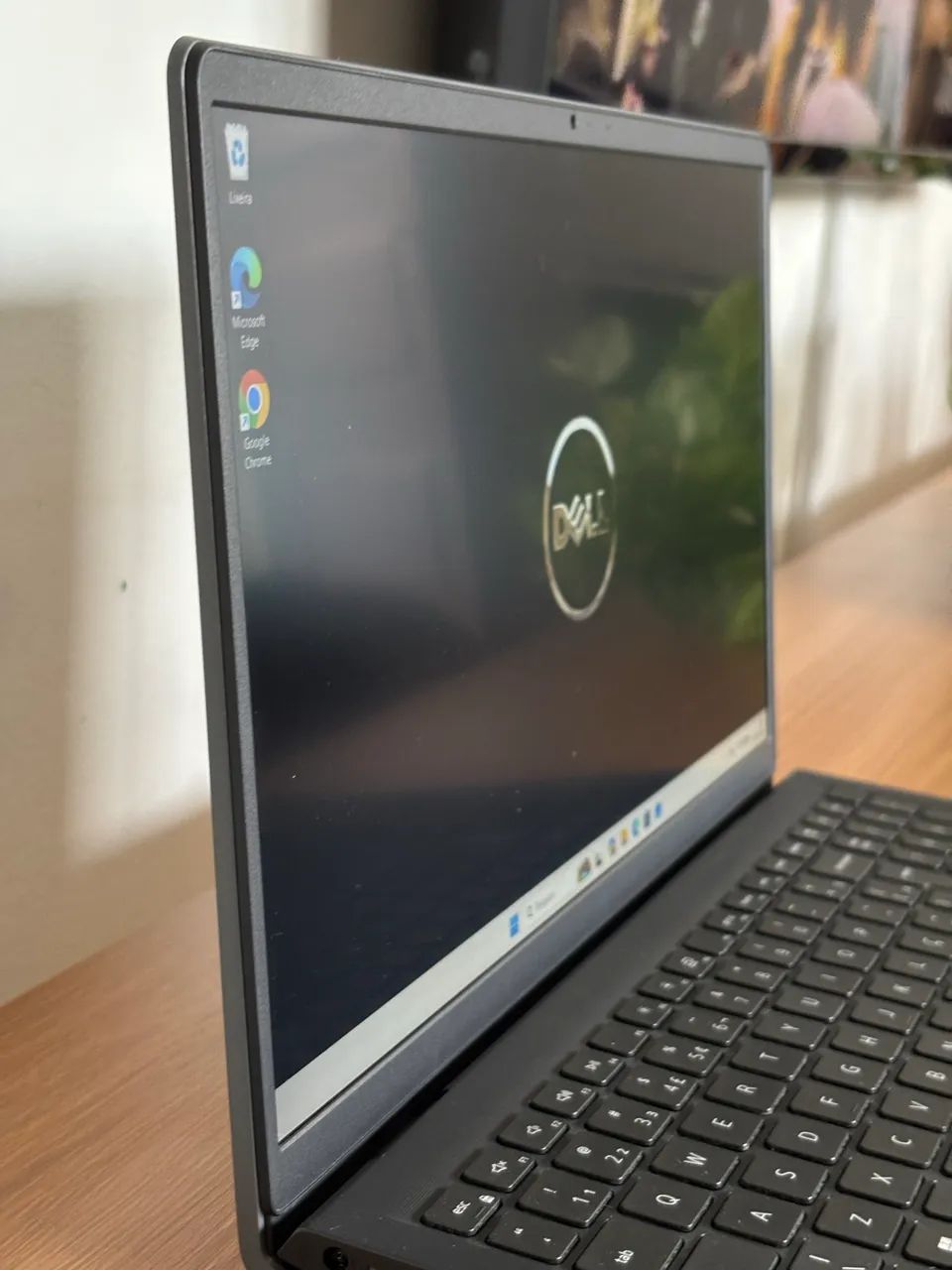 Notebook Dell Vostro 15, I3 11a Gen, SSD, 8GB RAM. - Notebooks