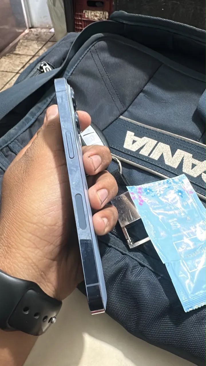 Vende-se iPhone 13 Pro 128gb nunca foi aberto  - Foto 4