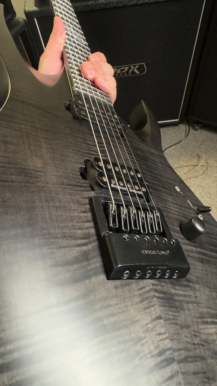 Guitarra Solar A1.6 Fb Evertune Seymour Duncan Black Winter