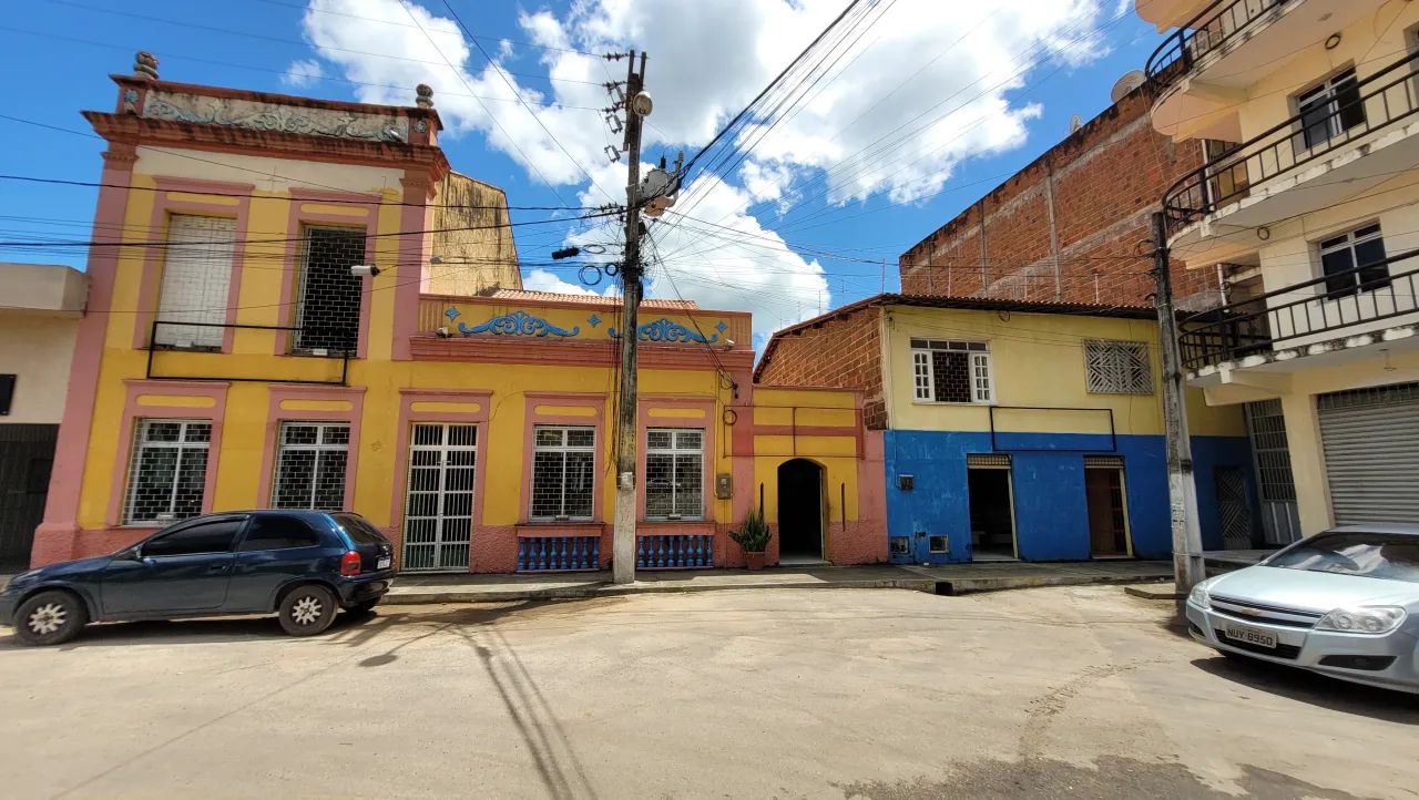 Prédio Comercial no Centro de Redenção - CE