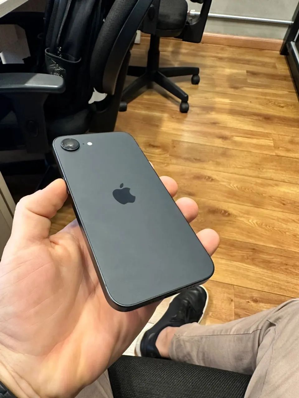 Iphone 16e 128Gb
