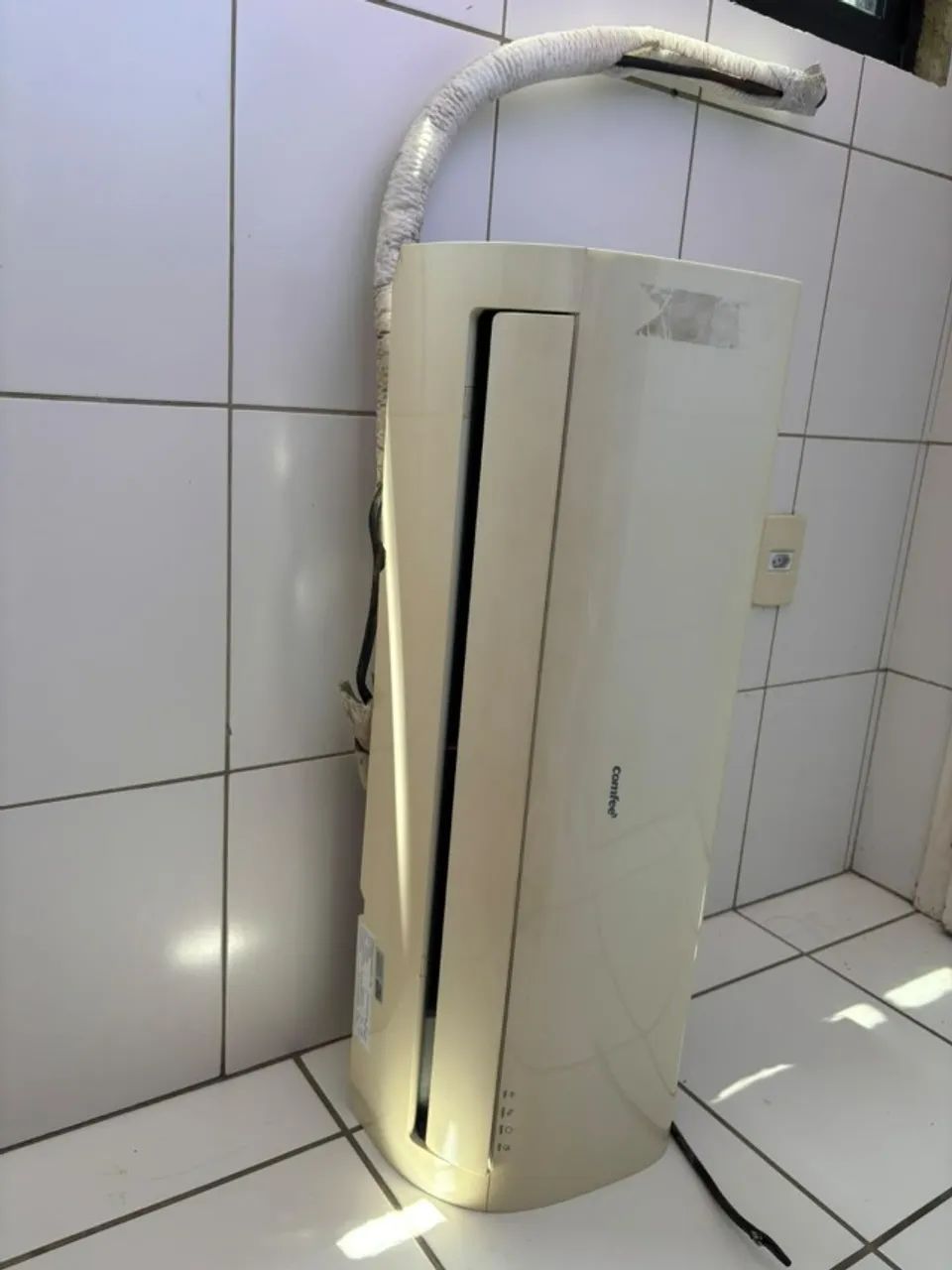 AR-CONDICIONADO COMFEE 12000 BTUS - Foto 2