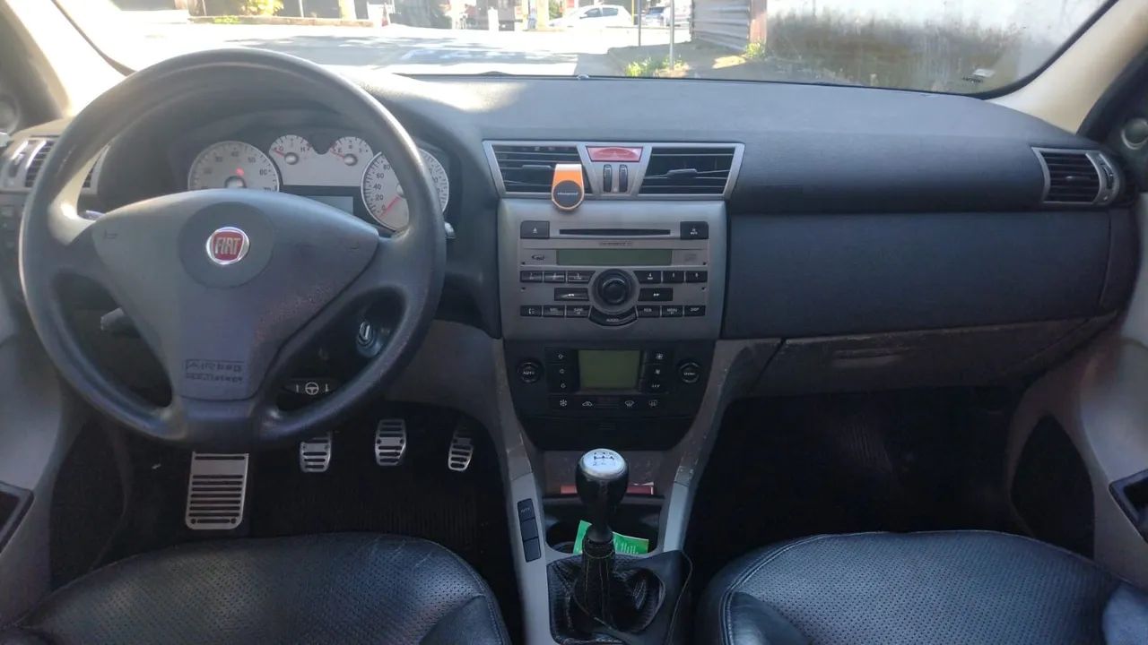 Fiat Stilo 1.8 Sporting Flex 8V 5P 2010 - Foto 2