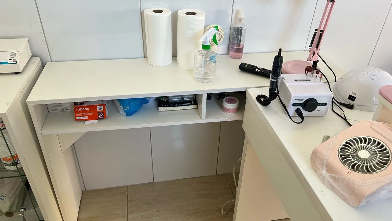Kit de mesa com cadeira e expositor  - Foto 3