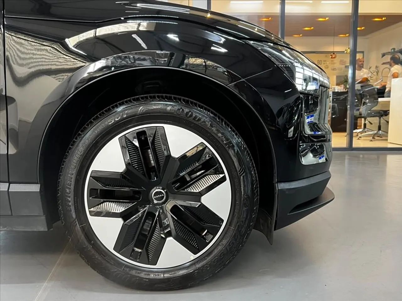 Volvo EX30 E40 Core (elétrico) 2024 - Foto 3