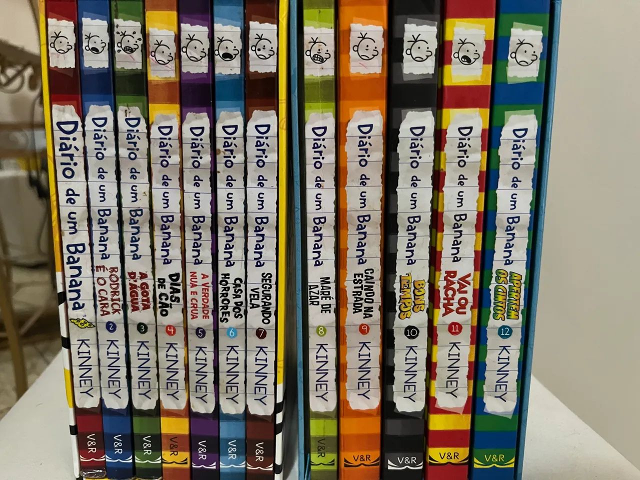 Kit 12 livros diário de um banana 