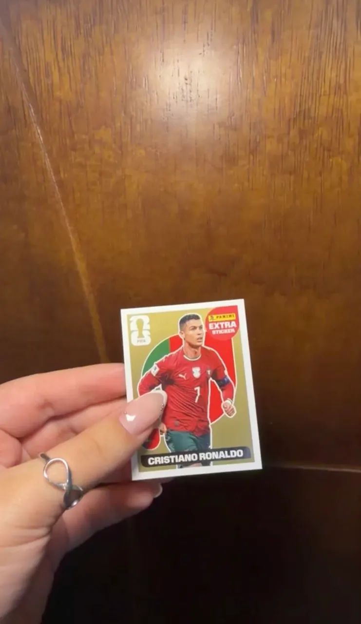 Figurinha Legend Cristiano Ronaldo OURO  - Foto 3