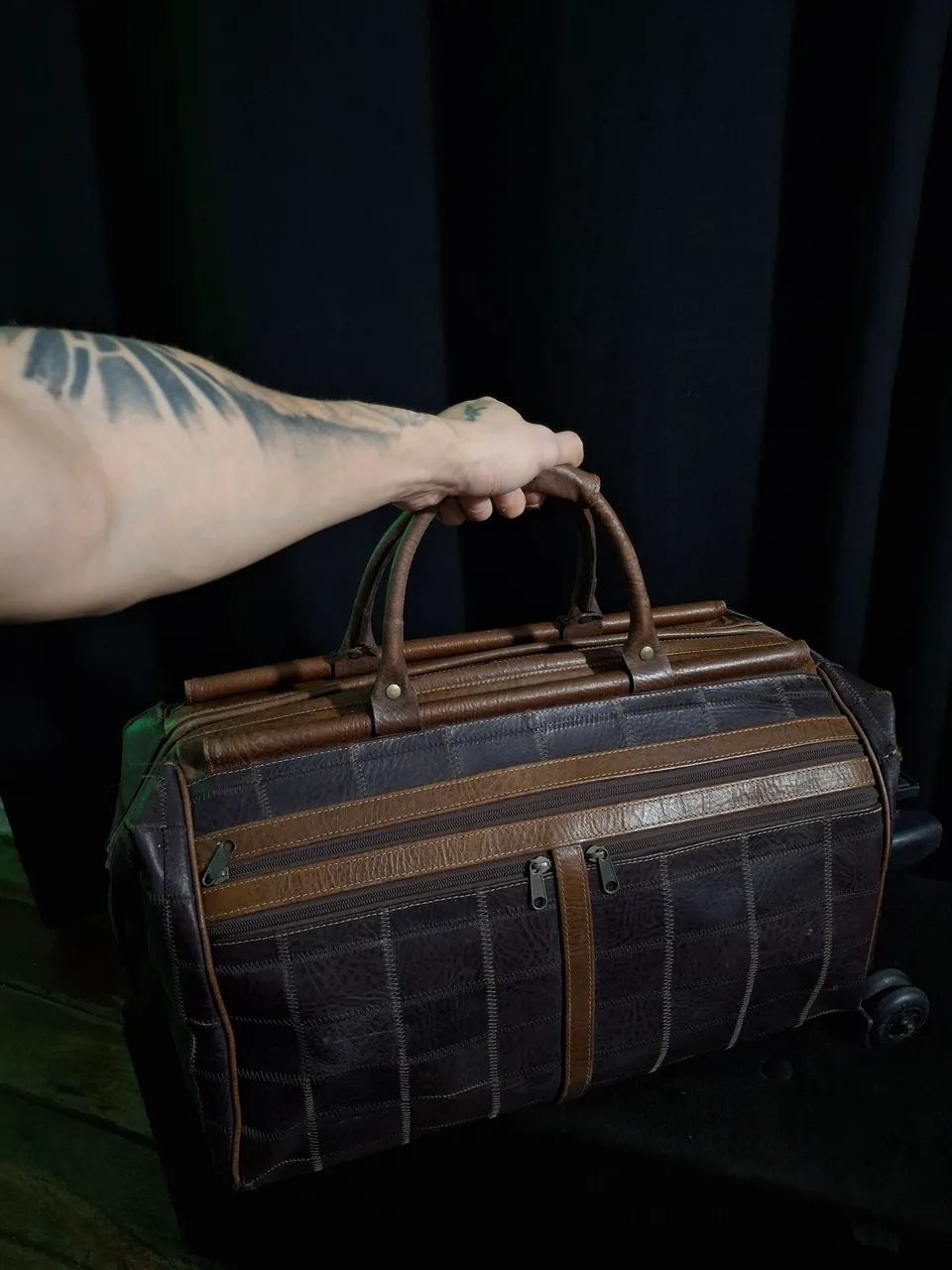 MALA DE VIAGEM VINTAGE EM COURO  - Foto 4