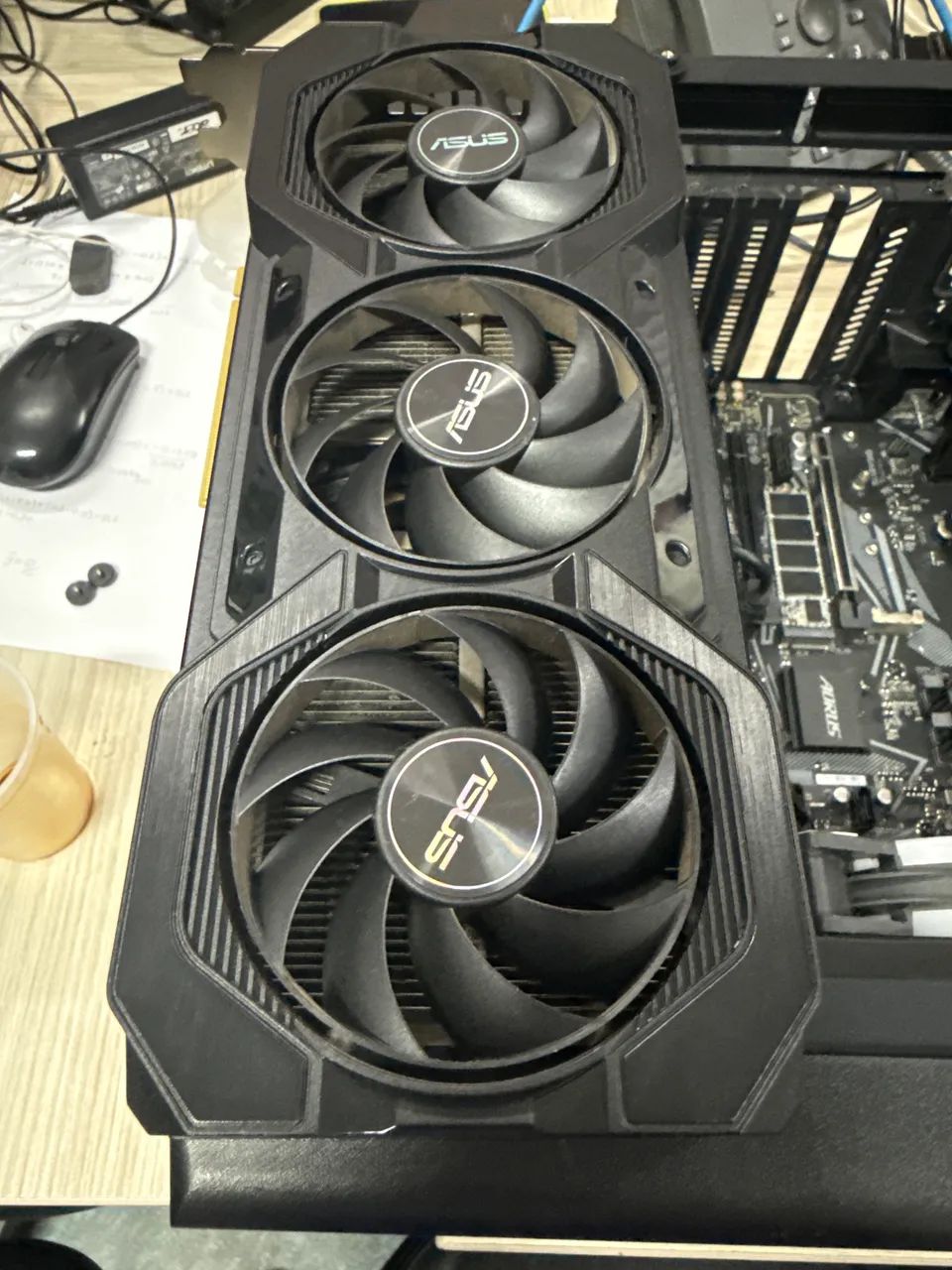 RTX 4060 8GB ASUS