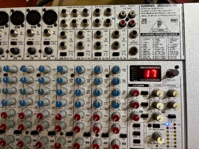 Mesa de Som Behringer Eurorack UB2222FX - PRO (Tudo Funcionando!) - Foto 3