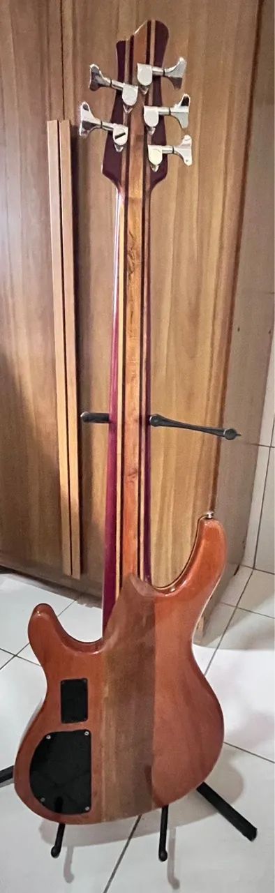 Baixo GLira 5 cordas - Foto 2