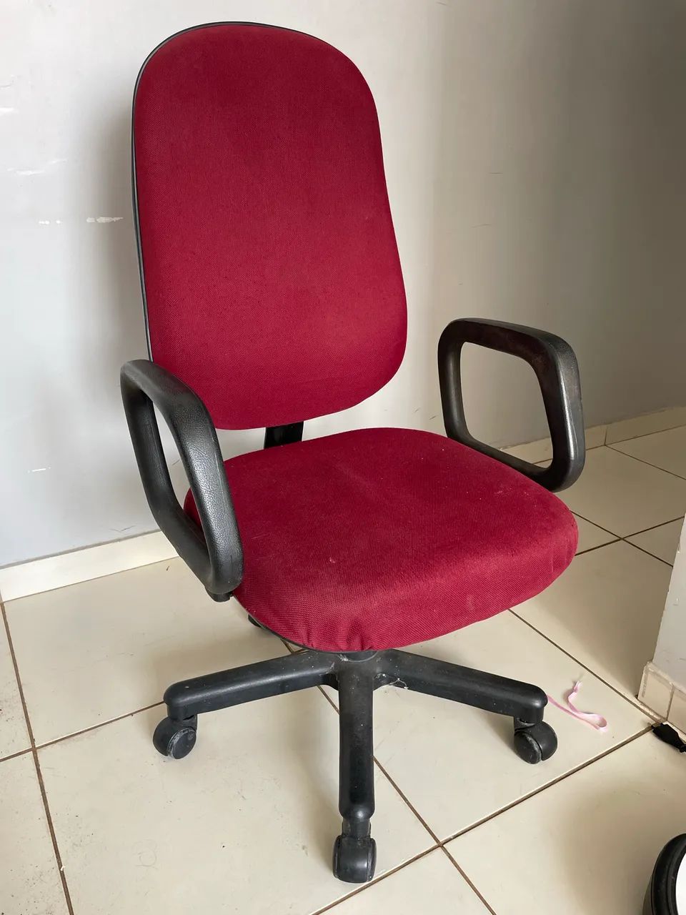 Cadeira de escritório oportunidade  - Foto 2