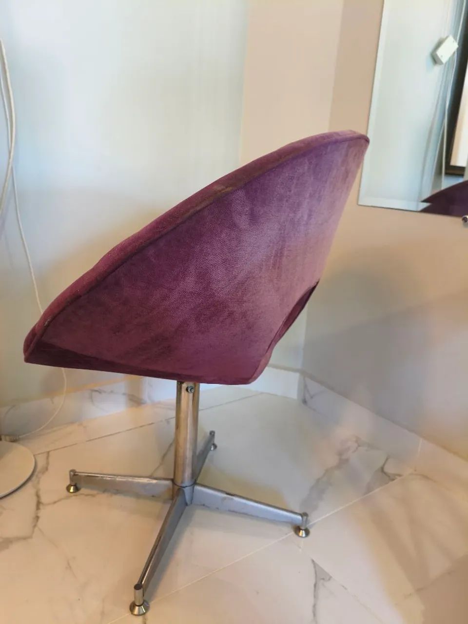 Par de Poltronas Design Orgânico - Suede Ameixa/Vinho - (Base Fixa) - Foto 5