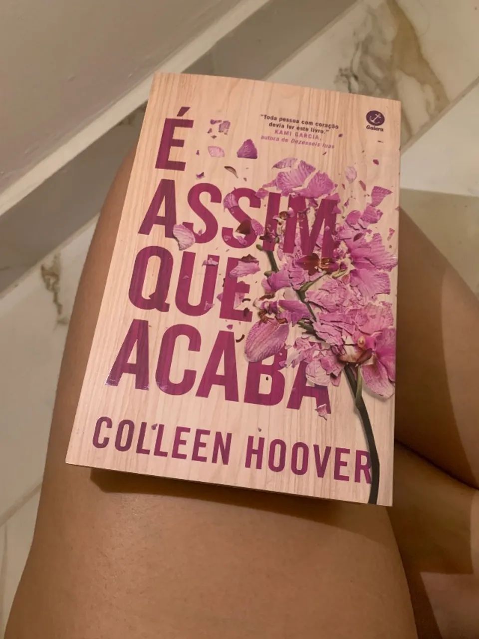 Livro É Assim Que Acaba  - Foto 3