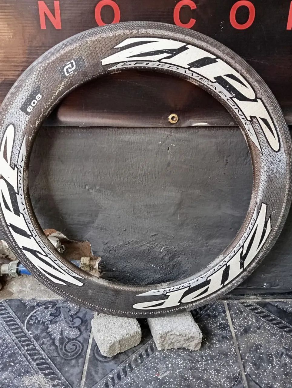 Roda de carbono zipp - Foto 5
