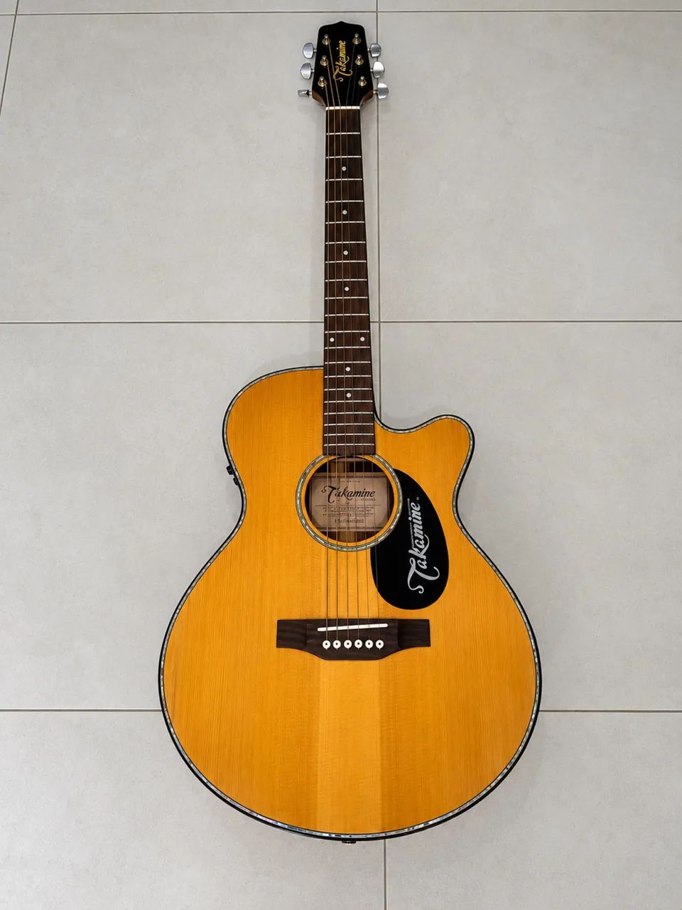Violão eletroacústico - TAKAMINE EG440S - Foto 3