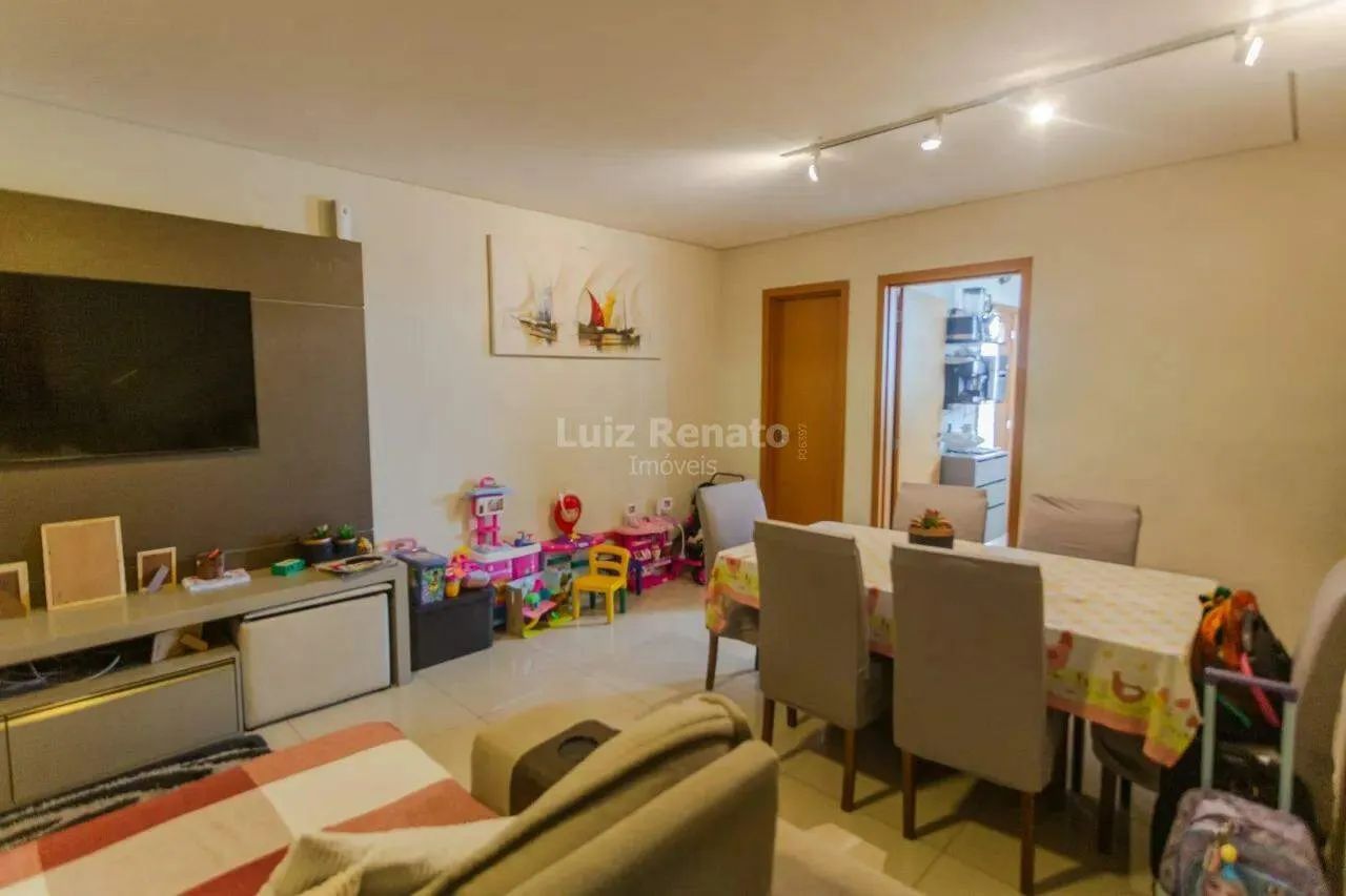 Casa Geminada à venda no bairro Renascença