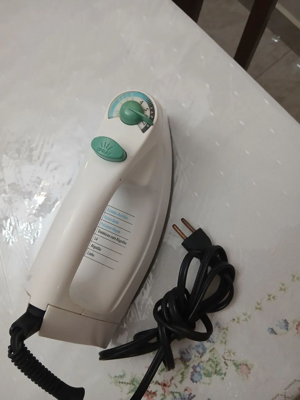 Ferro de Passar Black and Decker
