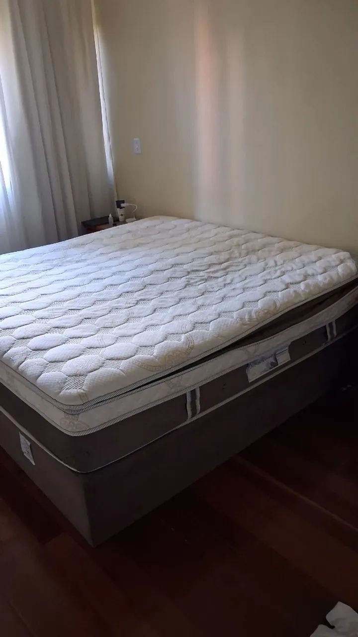 Cama King com colchão e boxes - Foto 3