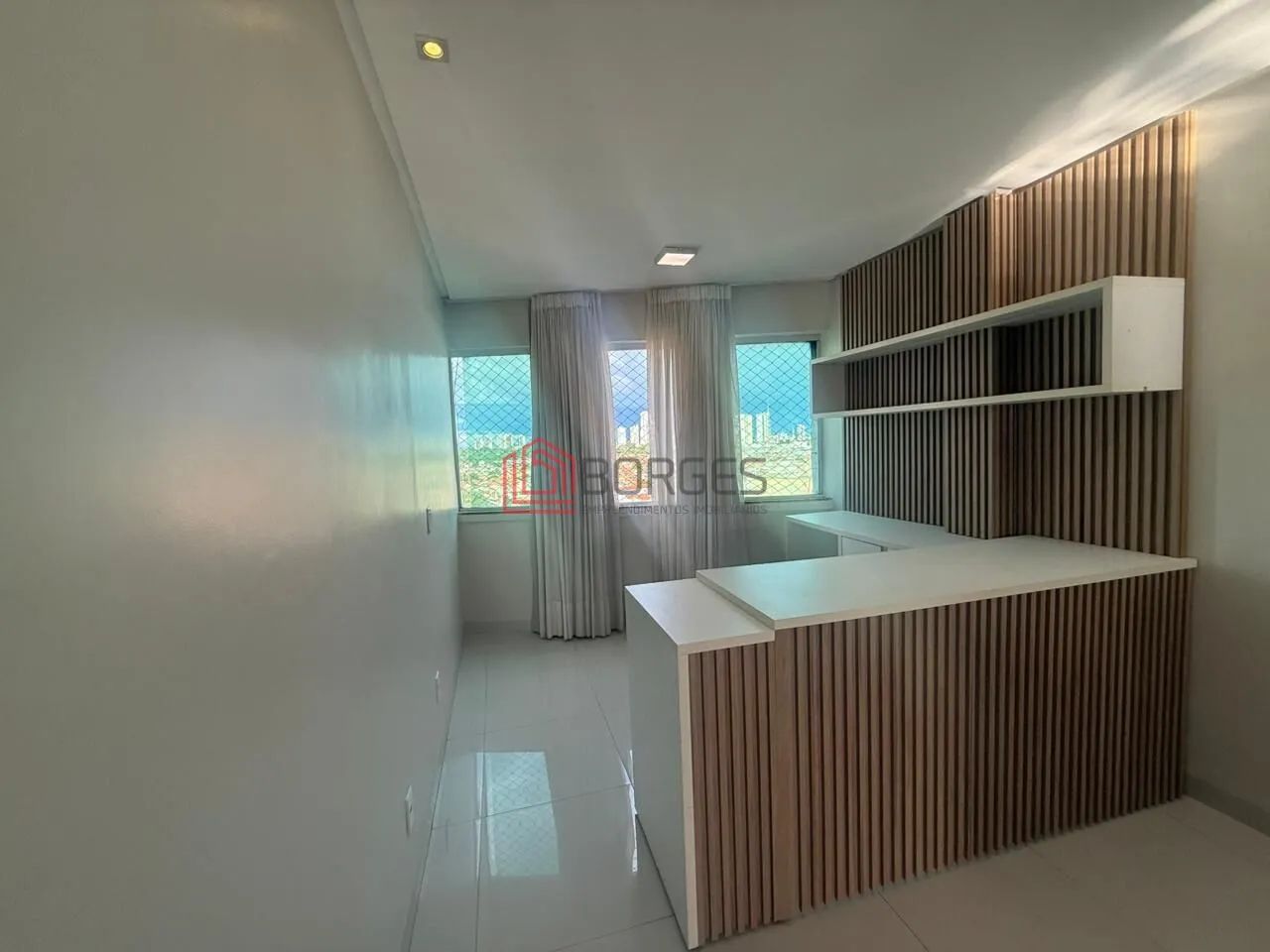 Apartamento mobiliado com 3 suítes - Foto 2