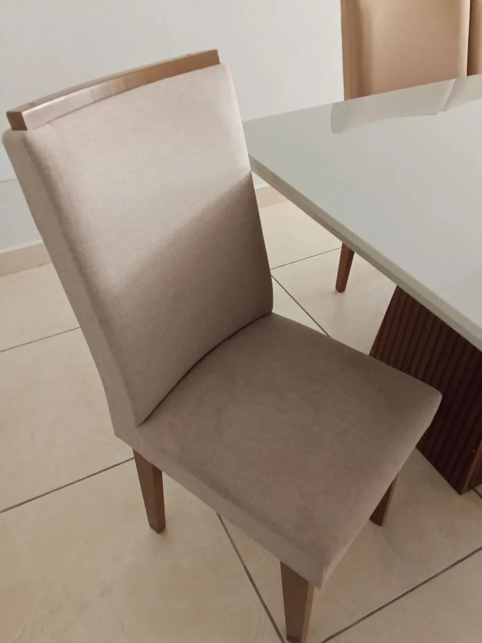 Mesa com 6 cadeiras marcar Ruffato estado de nova  - Foto 4