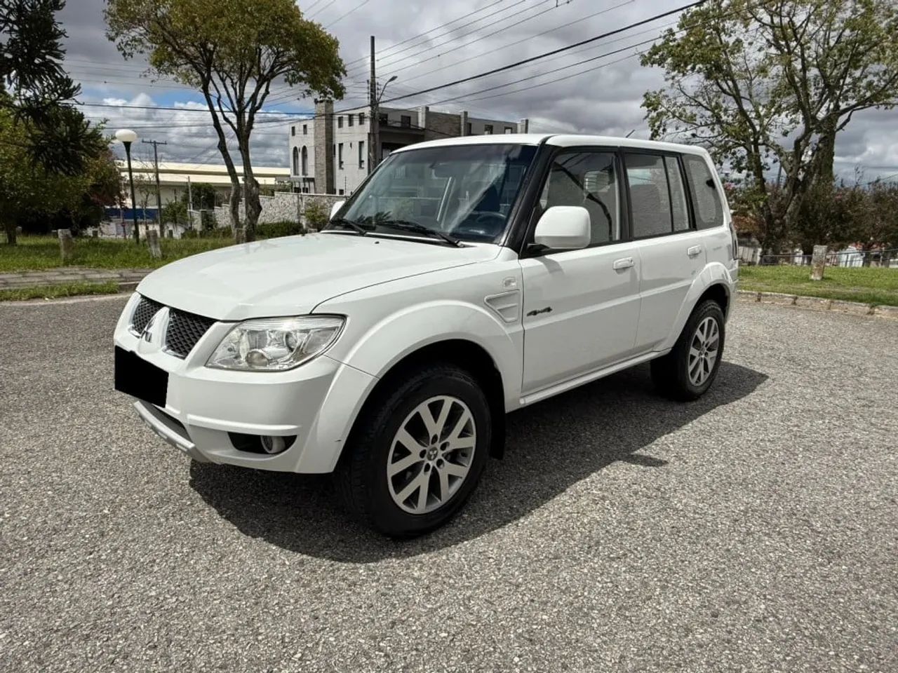 Mitsubishi Pajero Pajero TR4 2.0/ 2.0 Flex 16V 4x4 Aut. 2015
