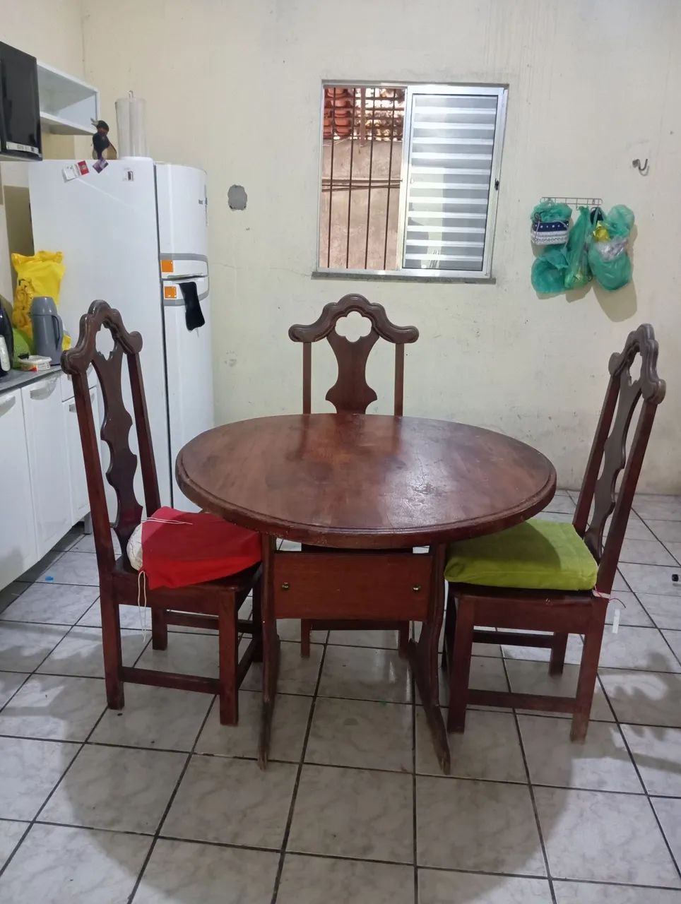 MESA MADEIRA 3 CADEIRAS
