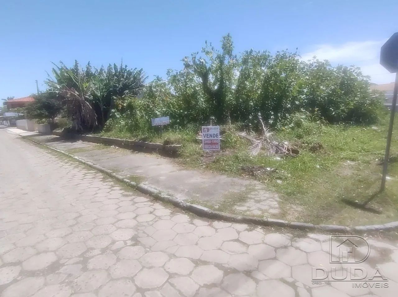 Terreno à venda no Centro de Balneário Rincão!