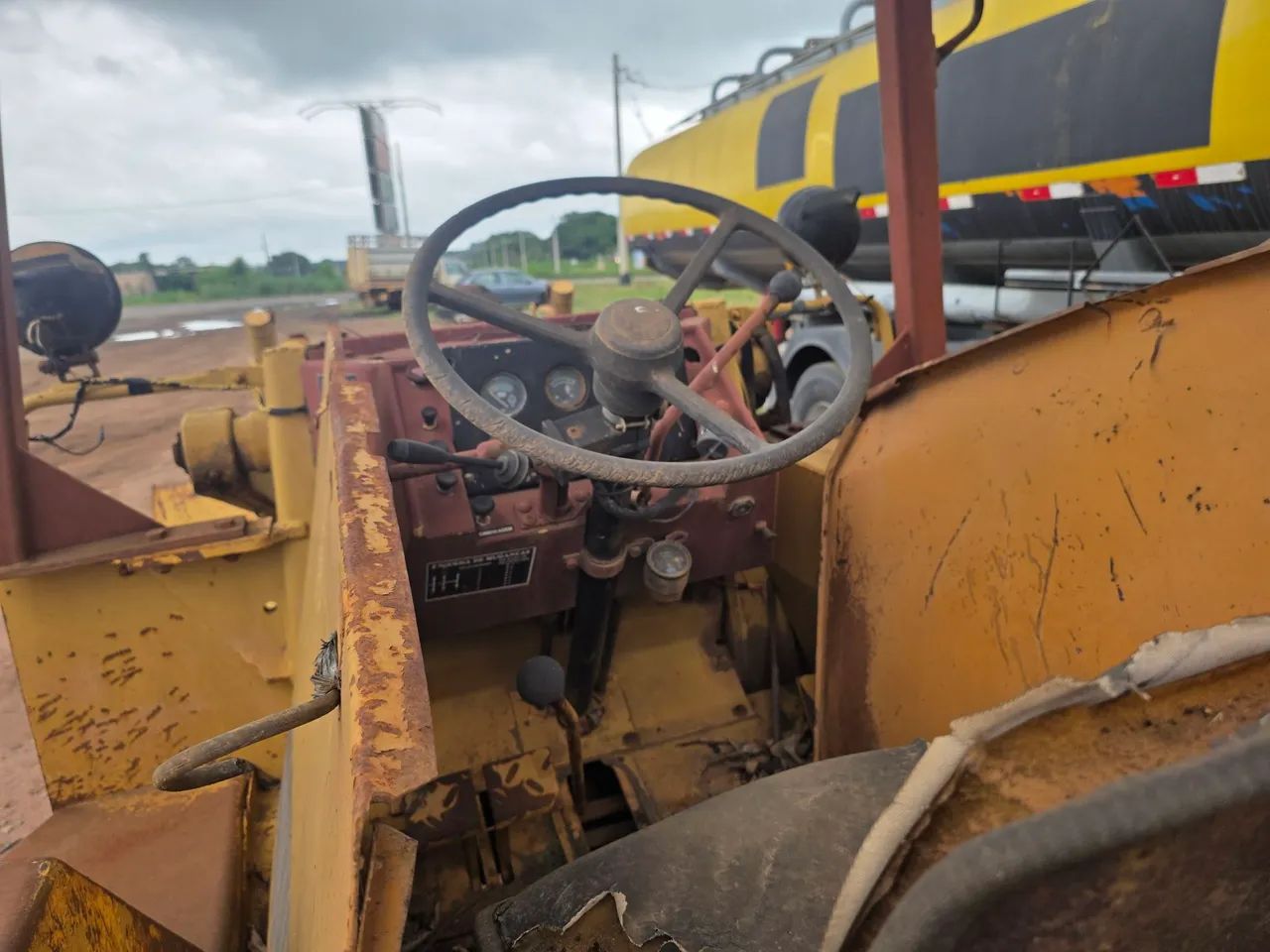 Retro escavadeira 580H - Foto 3