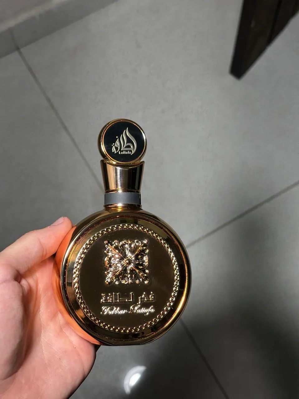 Fakhar Gold perfume árabe (masculino) 100ml