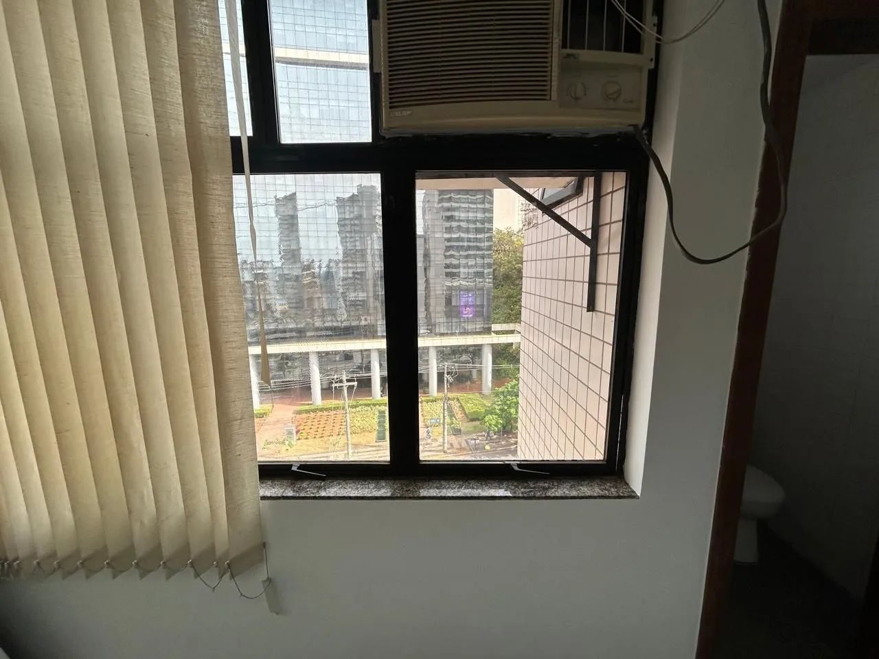 SALA COMERCIAL DE 243 m² | VILA DA SERRA - Foto 4